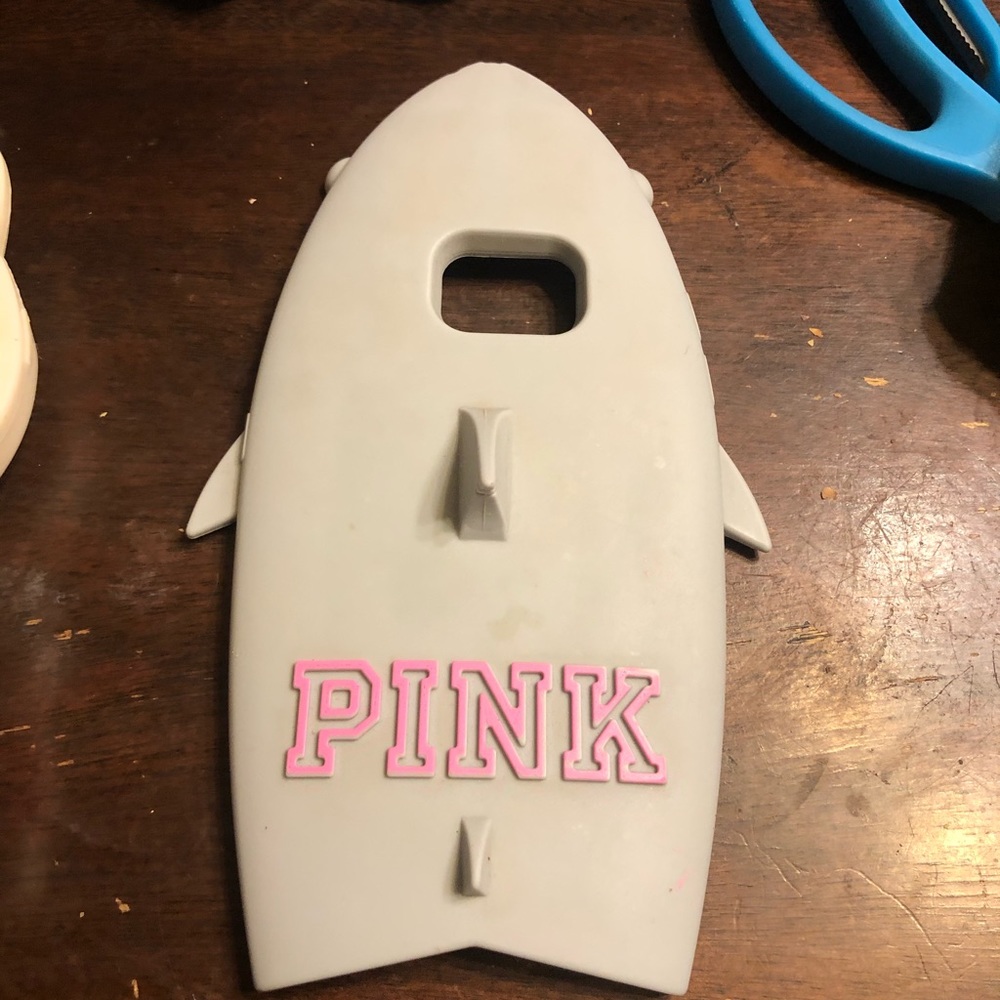 3/25?PINK galaxy s6 shark case